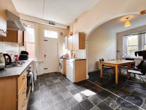 Photo 7- click for photo gallery